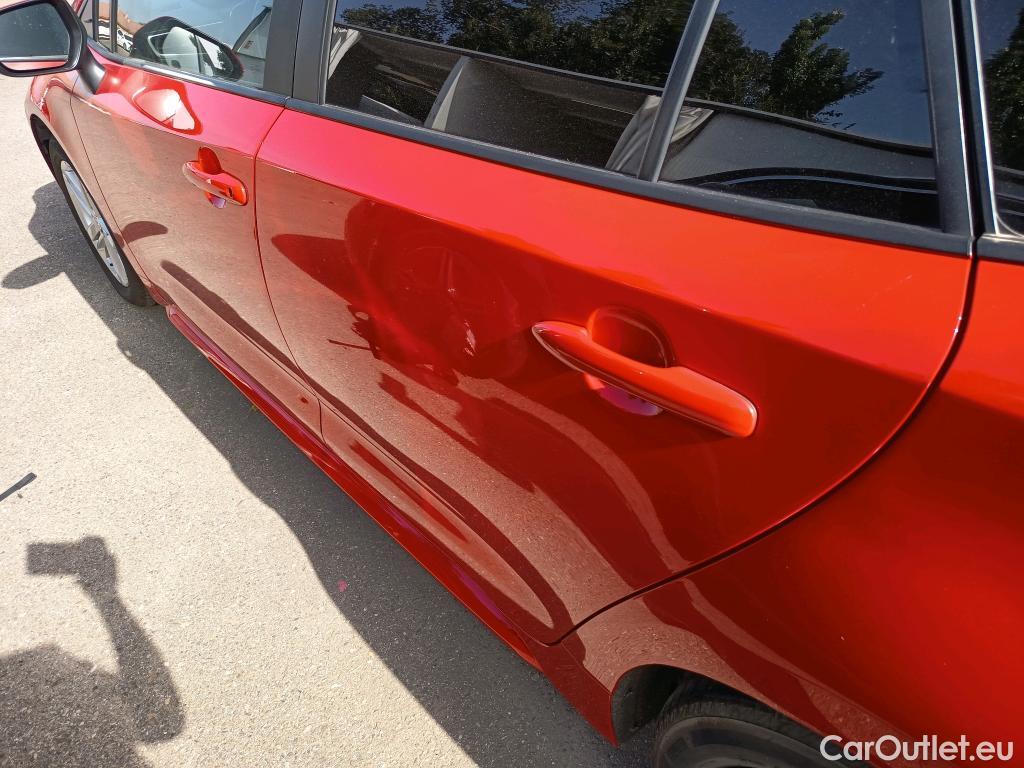  Toyota  Corolla TOYOTA  / 2019 / 5P / familiar 1.8 125H ACTIVE TECH E-CVT TOU SPORT #33