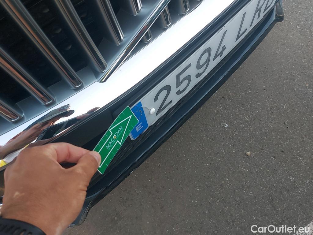  Volvo  XC90 VOLVO  / 2019 / 5P / todoterreno 2.0 T8 AWD Recharge Inscription Auto #24