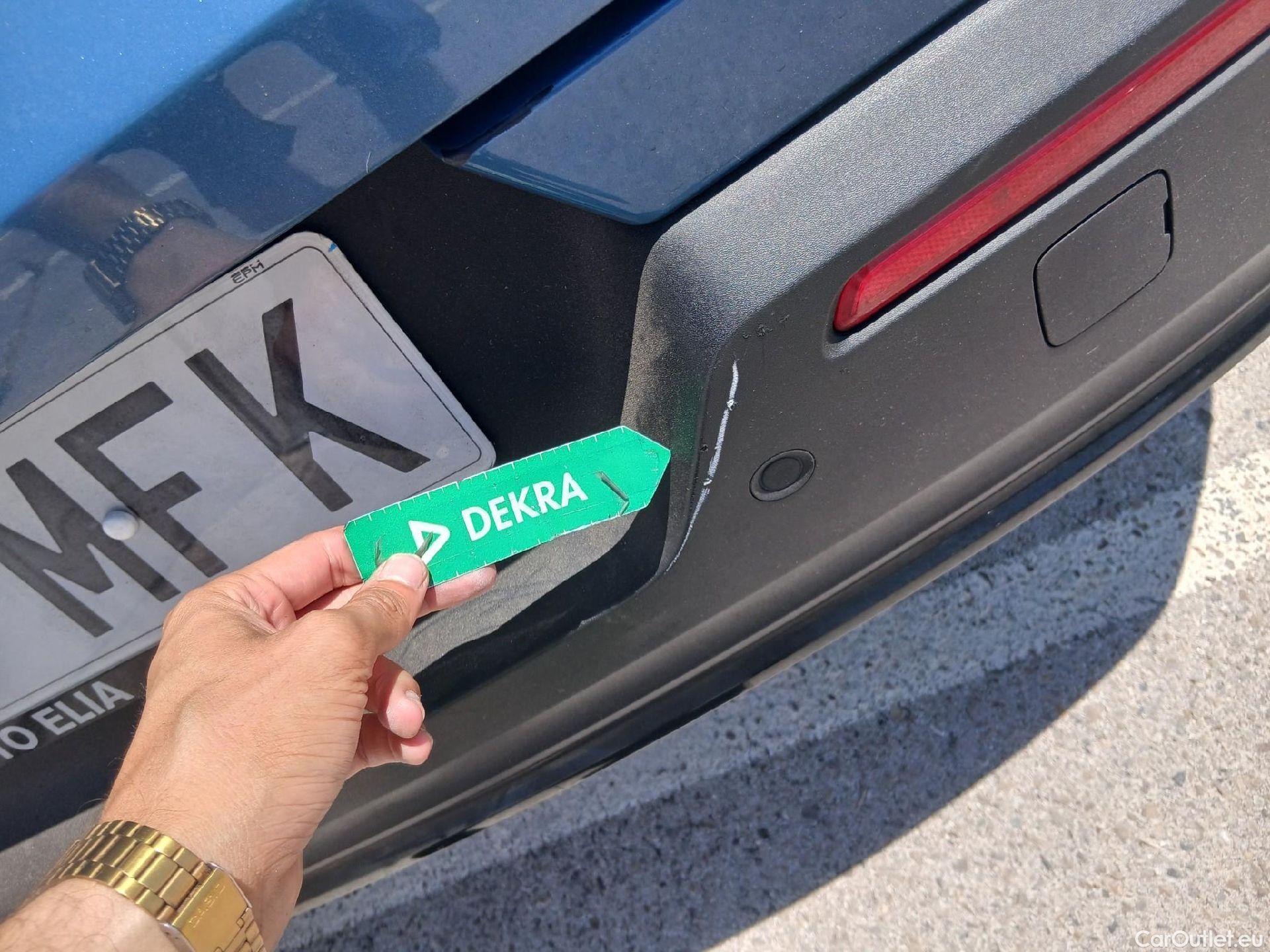  Volvo  XC 40 VOLVO XC40 / 2021 / 5P / todoterreno 1.5 T5 Recharge PHEV Plus Dark Auto #20