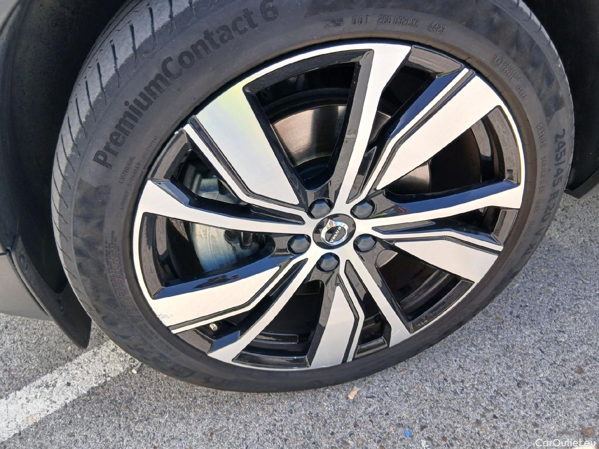  Volvo  XC 40 VOLVO XC40 / 2017 / 5P / todoterreno 1.5 T4 Twin Recharge R-Design Auto #12