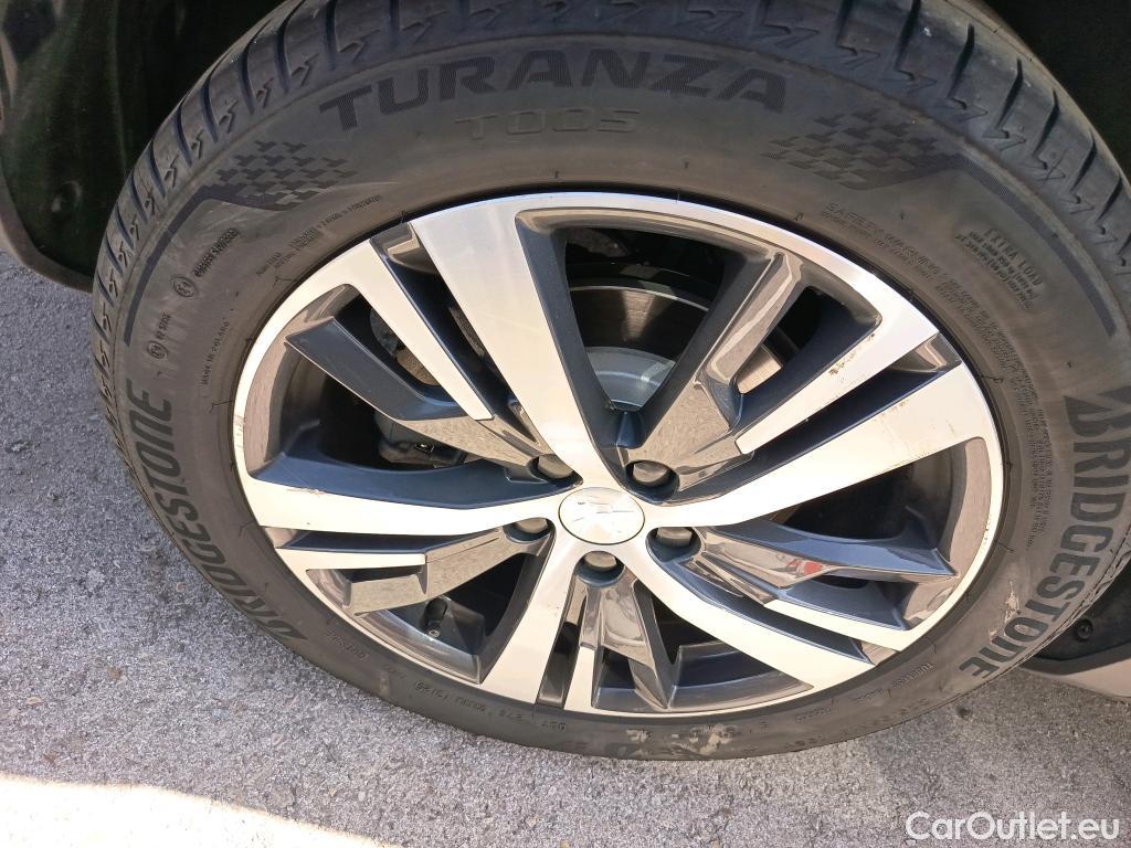 Peugeot  3008 PEUGEOT  / 2020 / 5P / todoterreno 1.5 BlueHDi 96kW S&S Allure Pack EAT8 #26