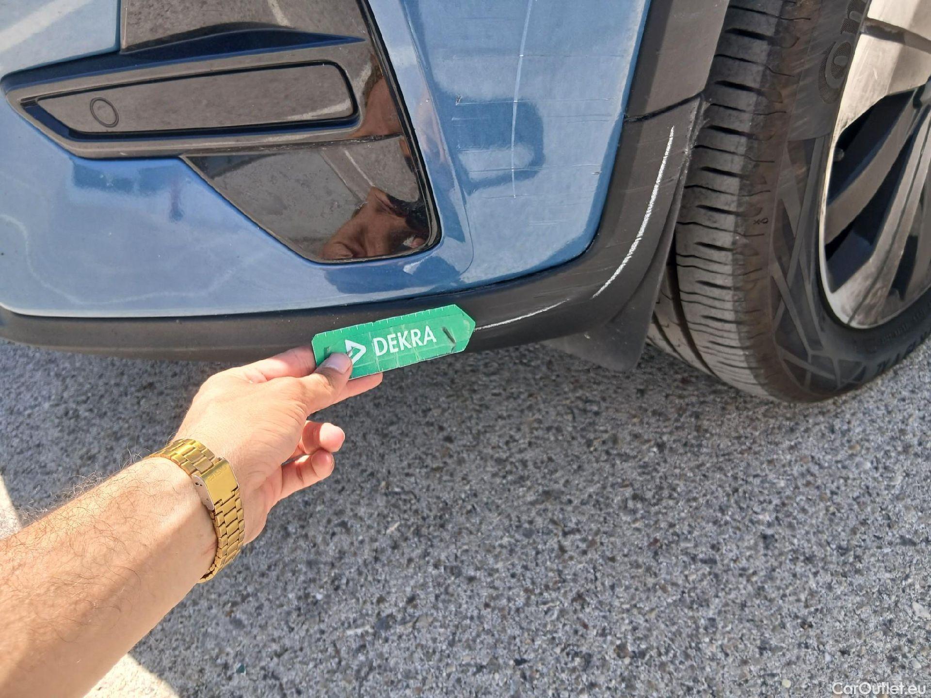  Volvo  XC 40 VOLVO XC40 / 2021 / 5P / todoterreno 1.5 T5 Recharge PHEV Plus Dark Auto #4