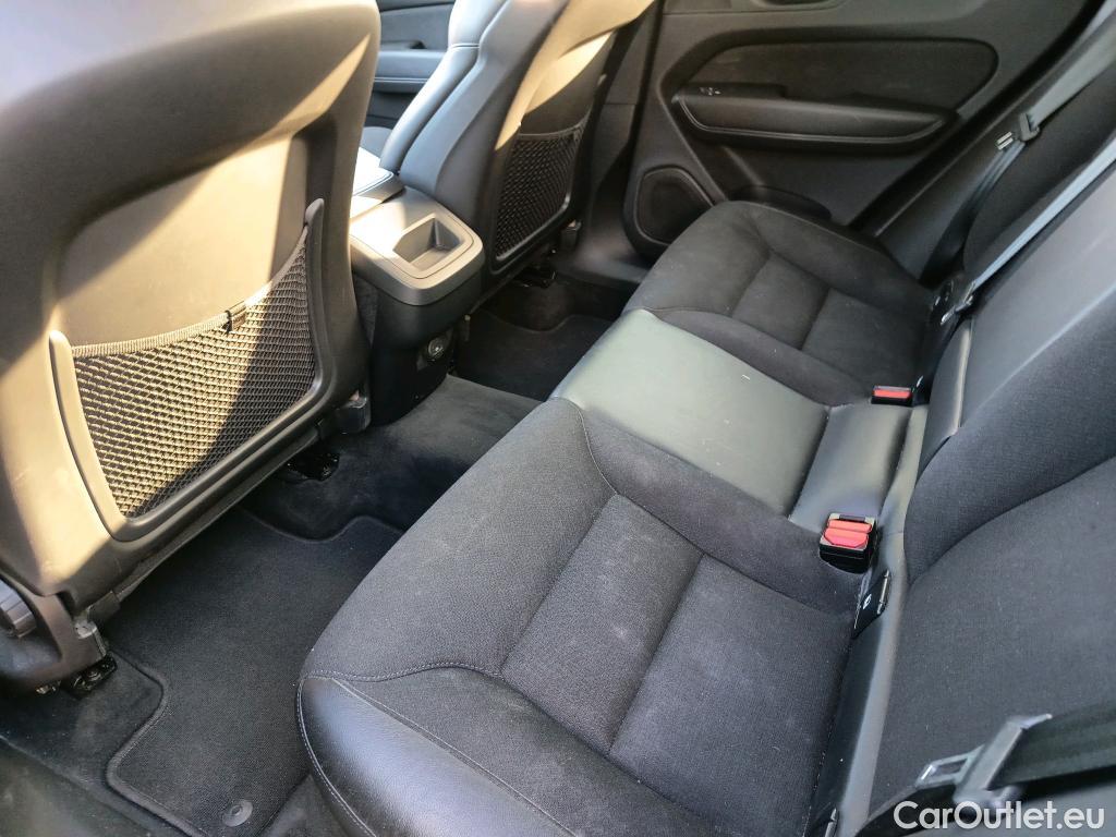  Volvo  XC60 VOLVO  / 2017 / 5P / todoterreno 2.0 B4 D Momentum Pro Auto #7
