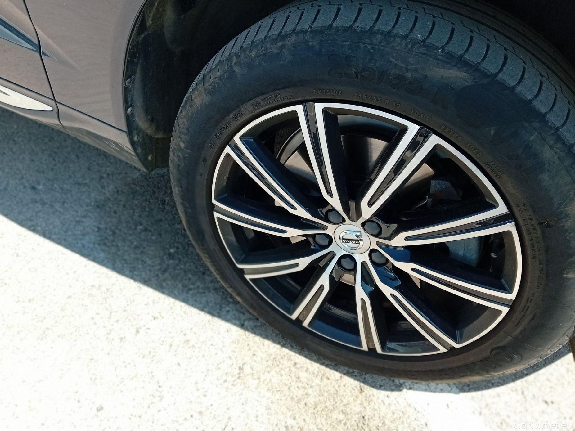  Volvo  XC60 VOLVO  / 2017 / 5P / todoterreno 2.0 T6 AWD Recharge Inscription Auto #16