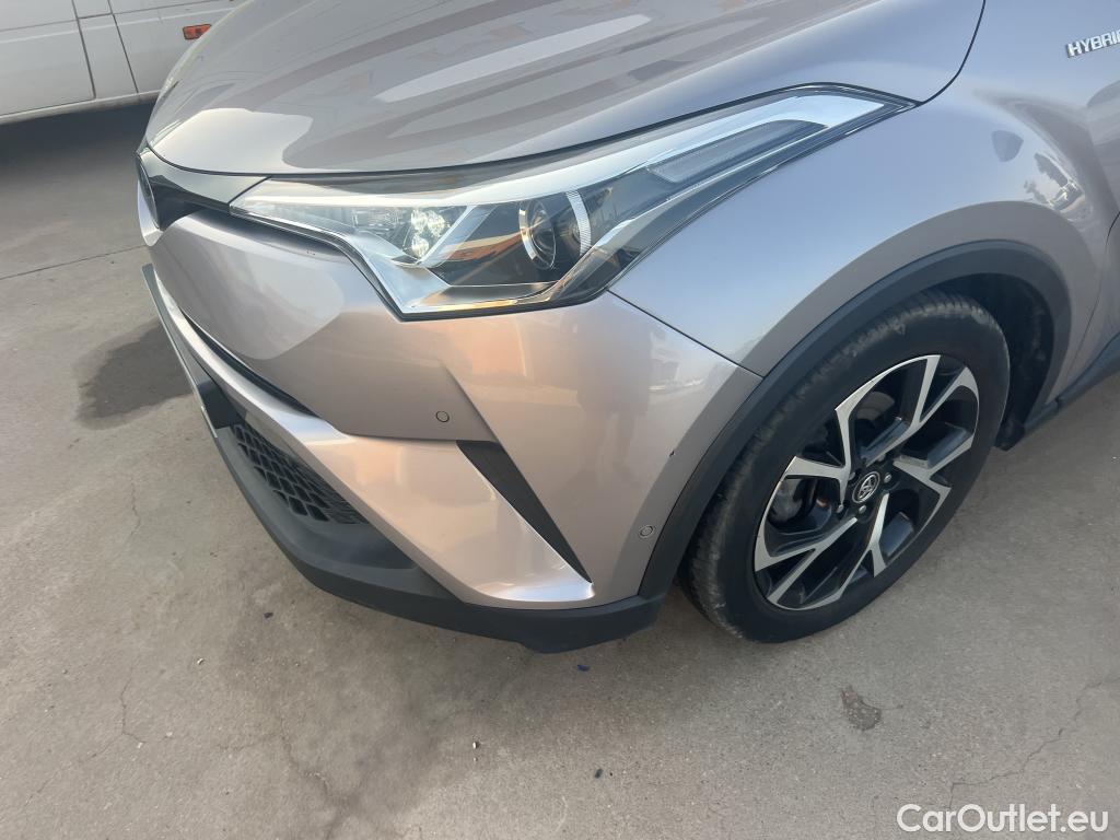  Toyota  C-HR TOYOTA  / 2016 / 5P / todoterreno 1.8 125H Advance (CX) #24