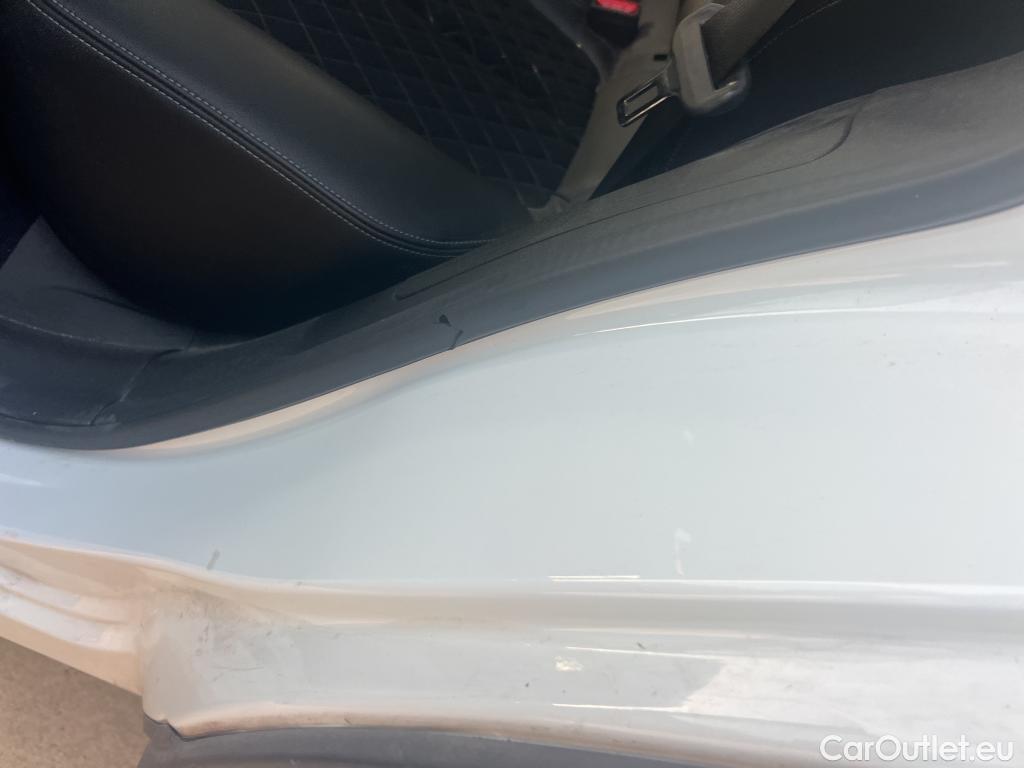  Renault  Kadjar RENAULT  / 2019 / 5P / crossover Zen GPF TCe 103kW (140CV) EDC #19