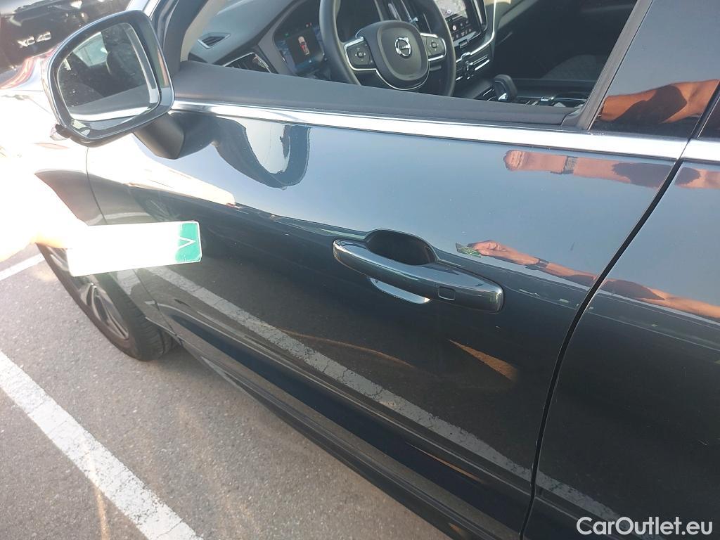  Volvo  XC60 VOLVO  / 2017 / 5P / todoterreno 2.0 B4 G Momentum Pro Auto #1