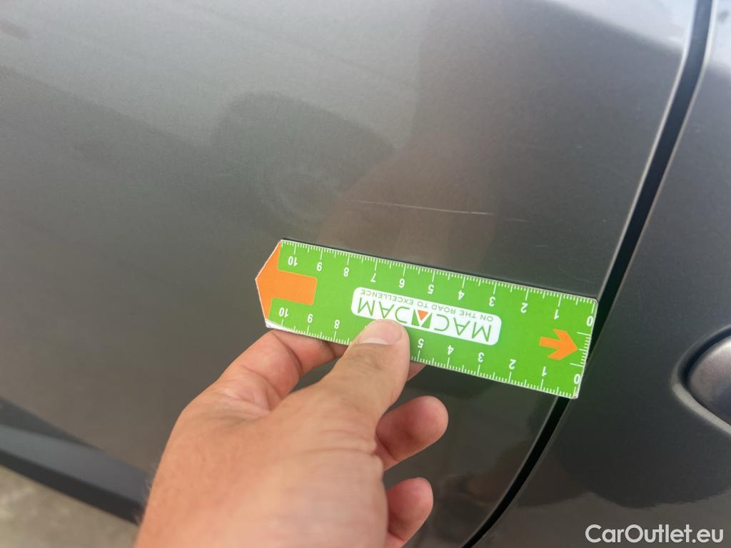  Toyota  C-HR TOYOTA  / 2016 / 5P / todoterreno 1.8 125H Advance (CX) #19