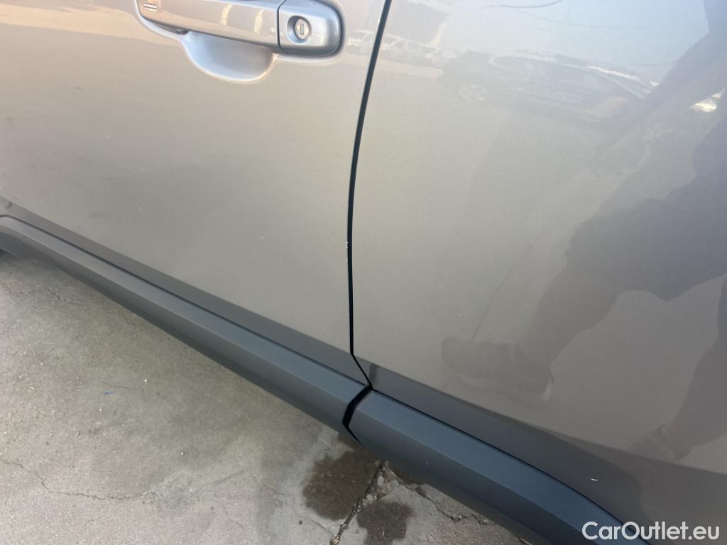  Toyota  C-HR TOYOTA  / 2016 / 5P / todoterreno 1.8 125H Advance (CX) #8