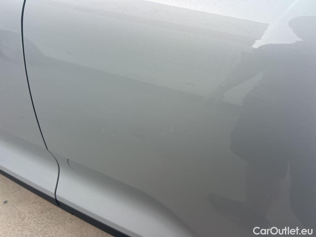  Volvo  XC 40 VOLVO XC40 / 2021 / 5P / todoterreno 1.5 T2 Essential Dark Auto #16