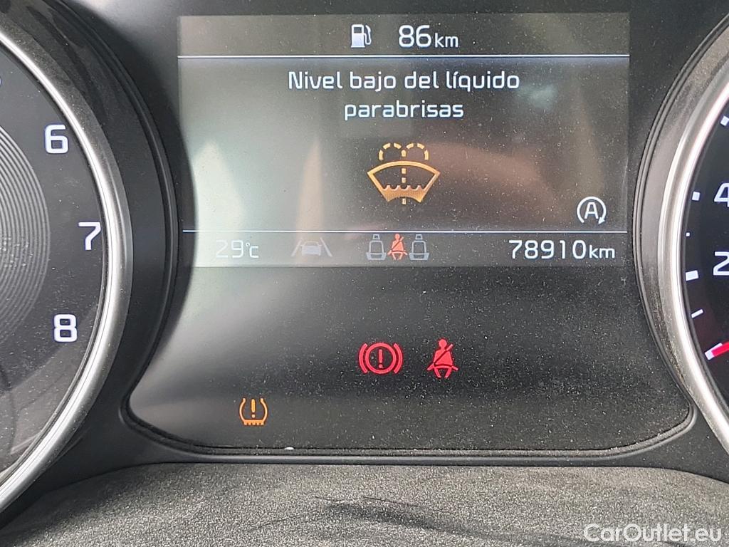  KIA  Cee'd KIA Ceed / 2021 / 5P / berlina con portón 1.0 T-GDi 74kW (100CV) Drive #12