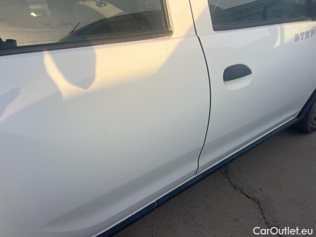  Dacia  Sandero DACIA  / 2016 / 5P / berlina con portón Stepway Essential Blue dCi 70kW (95CV) #35