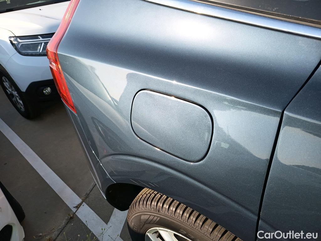  Volvo  XC60 VOLVO  / 2017 / 5P / todoterreno 2.0 B4 D Momentum Pro Auto #5