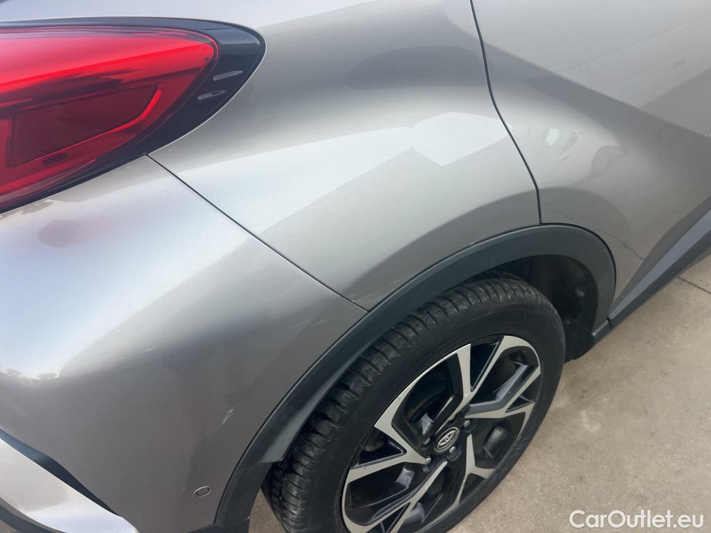  Toyota  C-HR TOYOTA  / 2016 / 5P / todoterreno 1.8 125H Advance (CX) #1