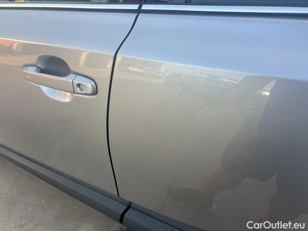  Toyota  C-HR TOYOTA  / 2016 / 5P / todoterreno 1.8 125H Advance (CX) #16