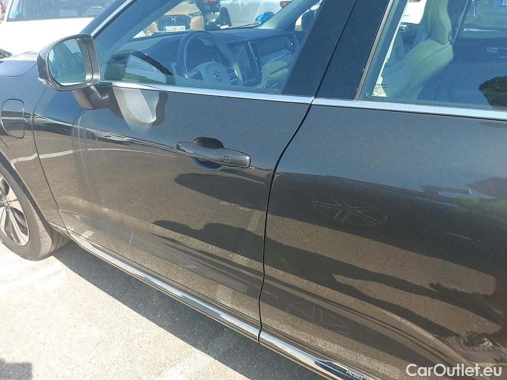  Volvo  XC60 VOLVO     2.0 T6 AWD Recharge Plus Bright Auto #12