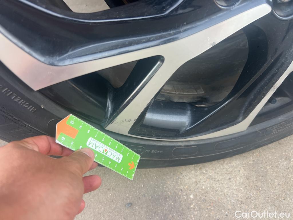  Toyota  C-HR TOYOTA  / 2016 / 5P / todoterreno 1.8 125H Advance (CX) #7
