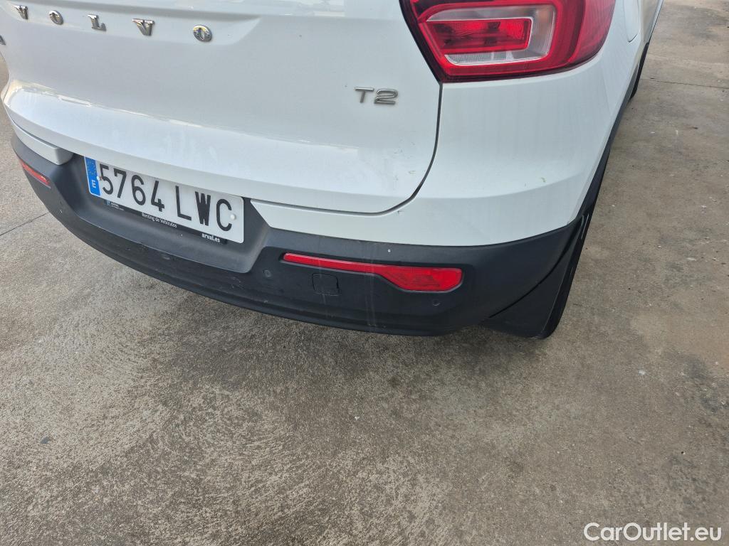  Volvo  XC 40 VOLVO XC40 / 2017 / 5P / todoterreno 1.5 T2 Momentum Core Auto #4