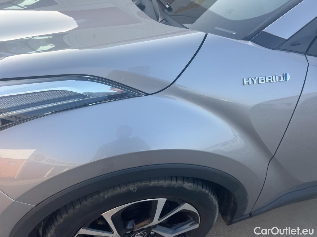  Toyota  C-HR TOYOTA  / 2016 / 5P / todoterreno 1.8 125H Advance (CX) #20