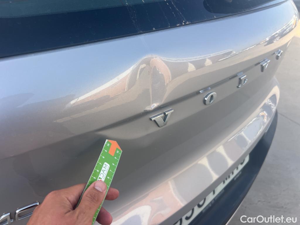  Volvo  XC 40 VOLVO XC40 / 2021 / 5P / todoterreno 1.5 T2 Essential Dark Auto #4