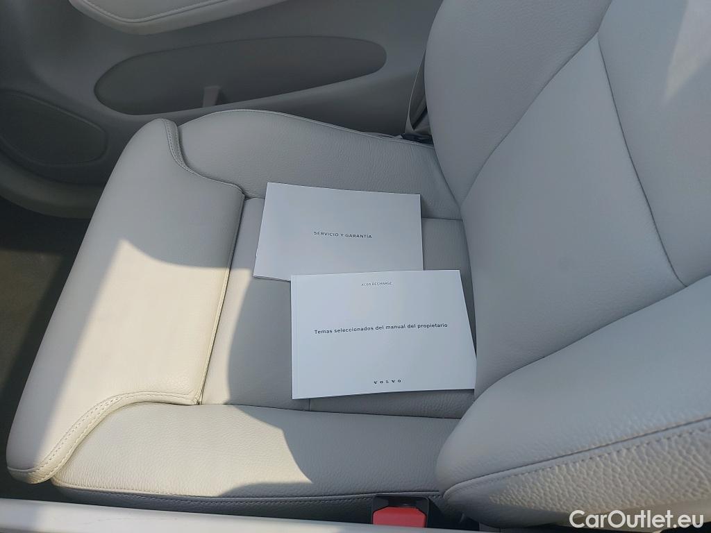  Volvo  XC60 VOLVO     2.0 T6 AWD Recharge Plus Bright Auto #20