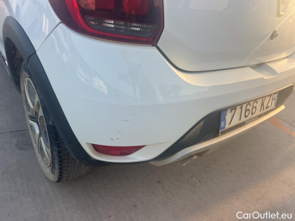  Dacia  Sandero DACIA  / 2016 / 5P / berlina con portón Stepway Essential Blue dCi 70kW (95CV) #42
