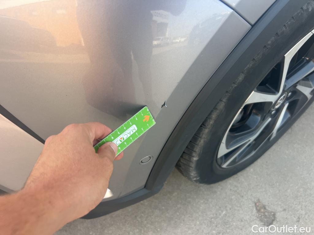  Toyota  C-HR TOYOTA  / 2016 / 5P / todoterreno 1.8 125H Advance (CX) #25