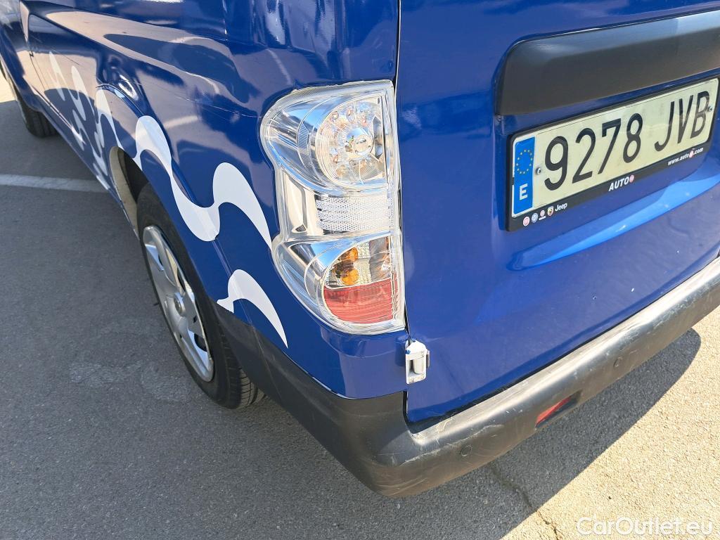  Nissan  NV200 NISSAN E- VU 4p 1G furgón Eléctrica PROFESIONAL Furgón #9