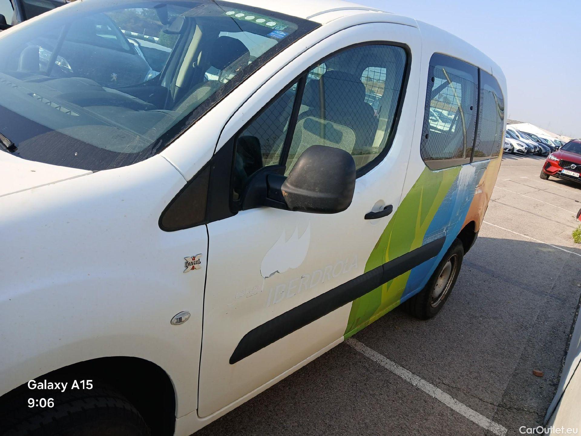  Citroen  Berlingo CITROEN  VU 4p 2G combi LIVE Edit.BlueHDi 74KW(100CV) 4x4 DANGEL #10