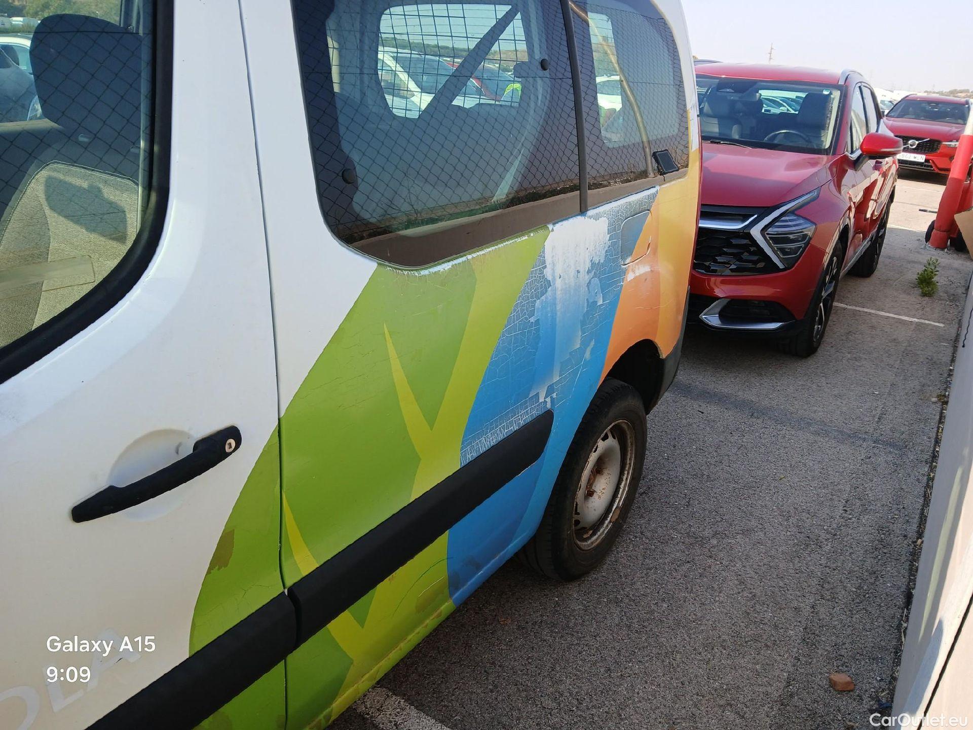  Citroen  Berlingo CITROEN  VU 4p 2G combi LIVE Edit.BlueHDi 74KW(100CV) 4x4 DANGEL #23