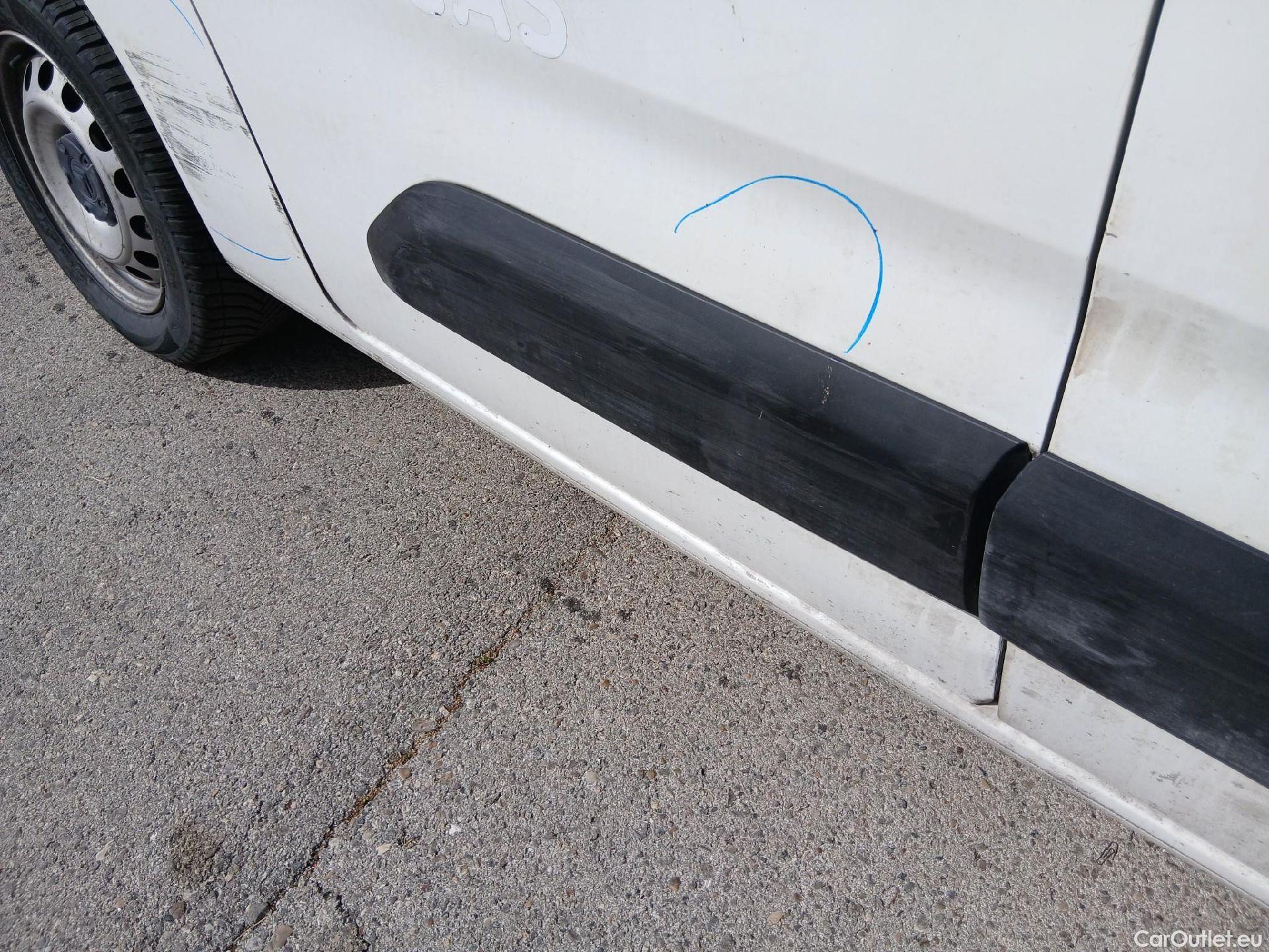  Citroen  Berlingo CITROEN  Talla XL BlueHDi 100 CLUB 3 Seats #23