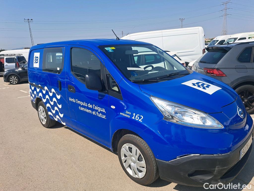  Nissan  NV200 NISSAN E- VU 4p 1G furgón Eléctrica PROFESIONAL Furgón #19
