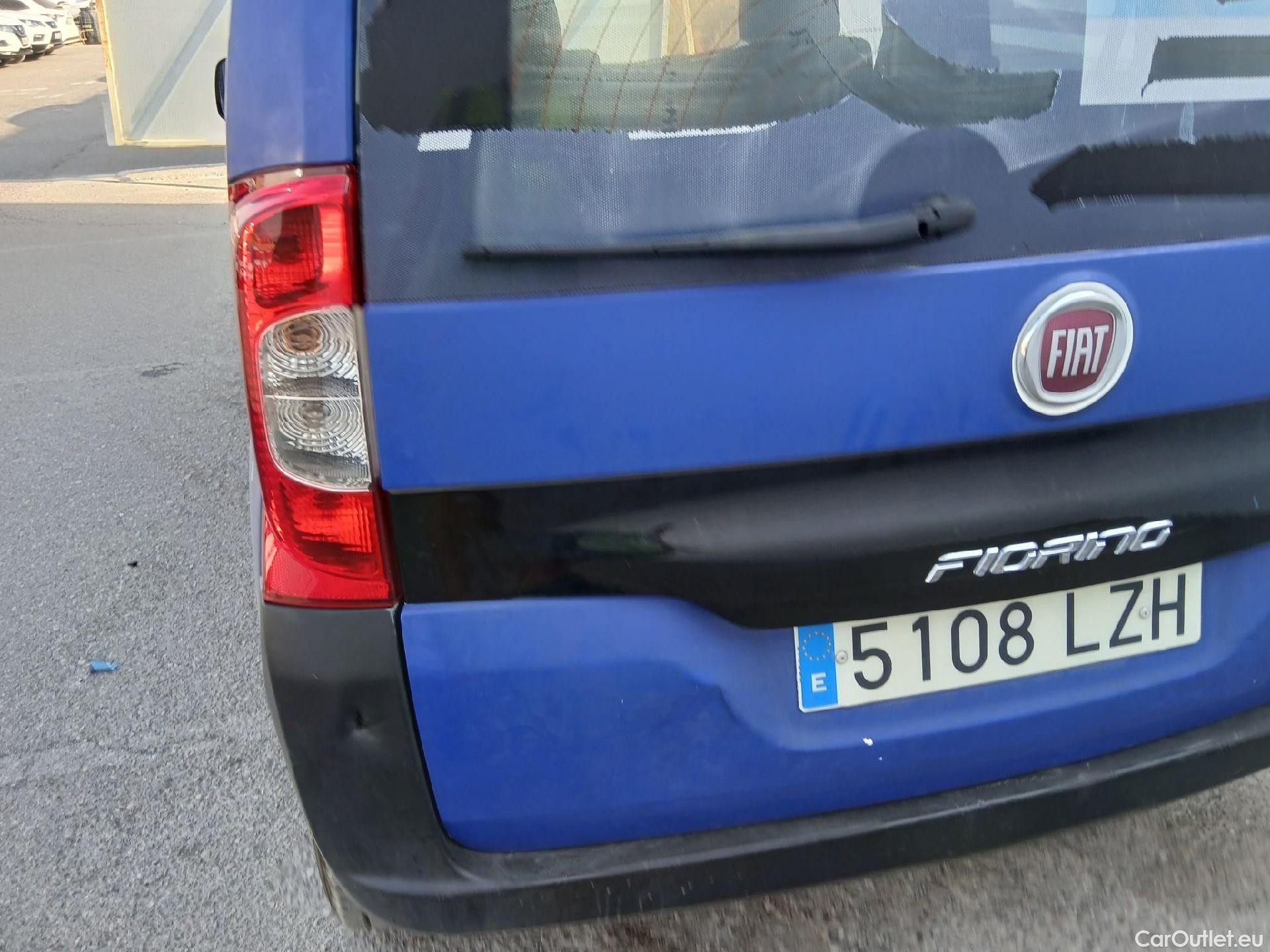  Fiat  Fiorino FIAT  / 2016 / 4P / combi Combi SX N1 1.3 Mjet 70kW (95CV) #18