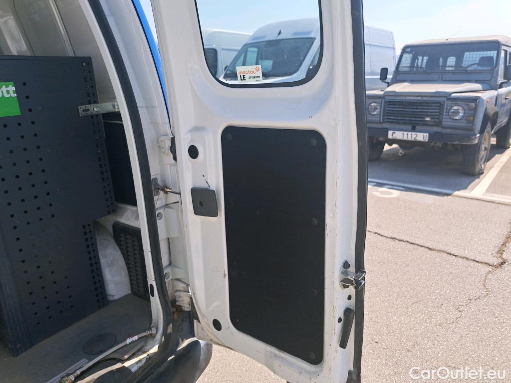  Nissan  NV200 NISSAN E- VU 4p 1G furgón Eléctrica PROFESIONAL Furgón #55