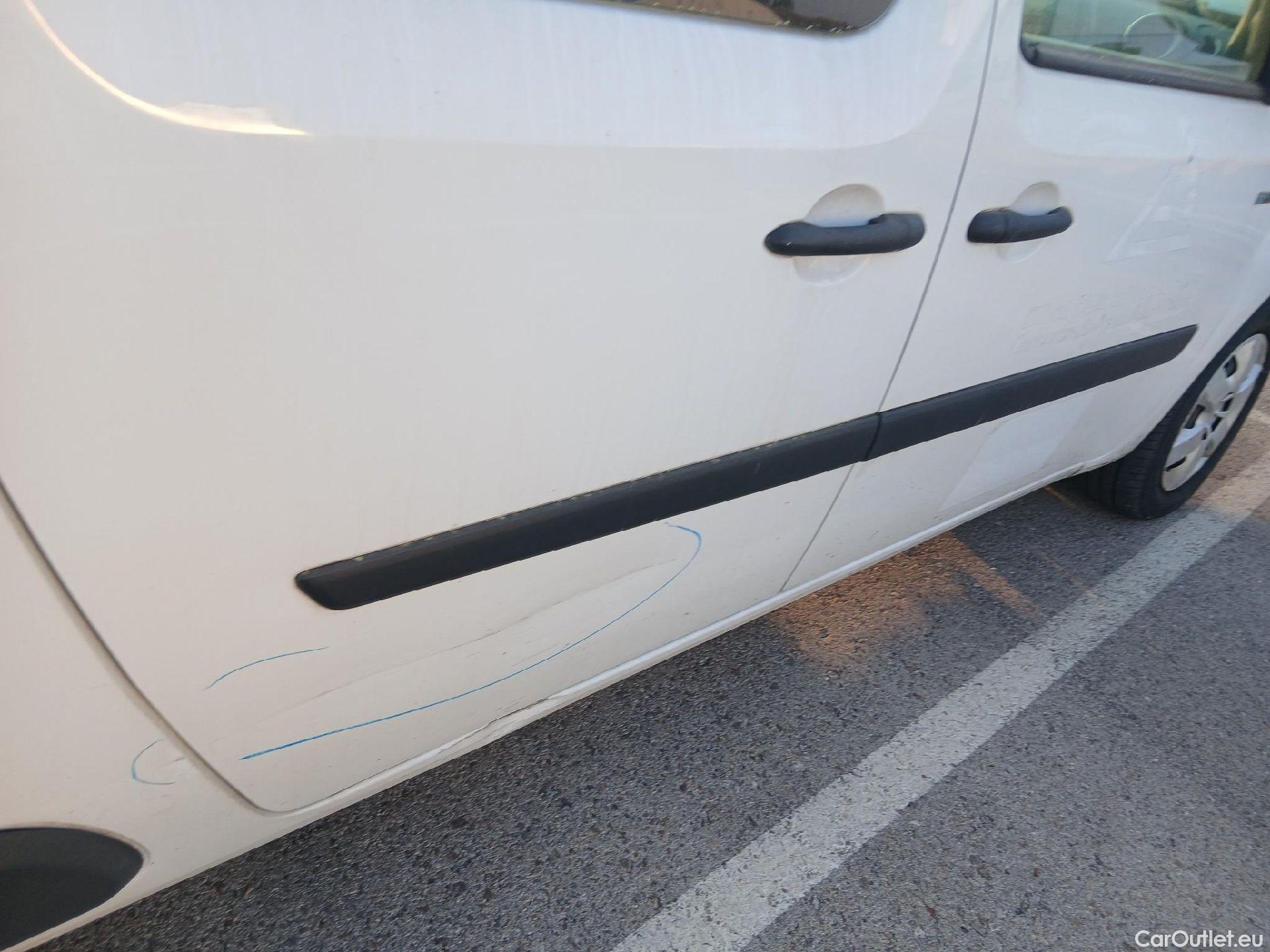  Renault  Kangoo RENAULT  Z.E./2013/4P/furgón derivado de turismo Maxi Z.E. 5 plazas #29