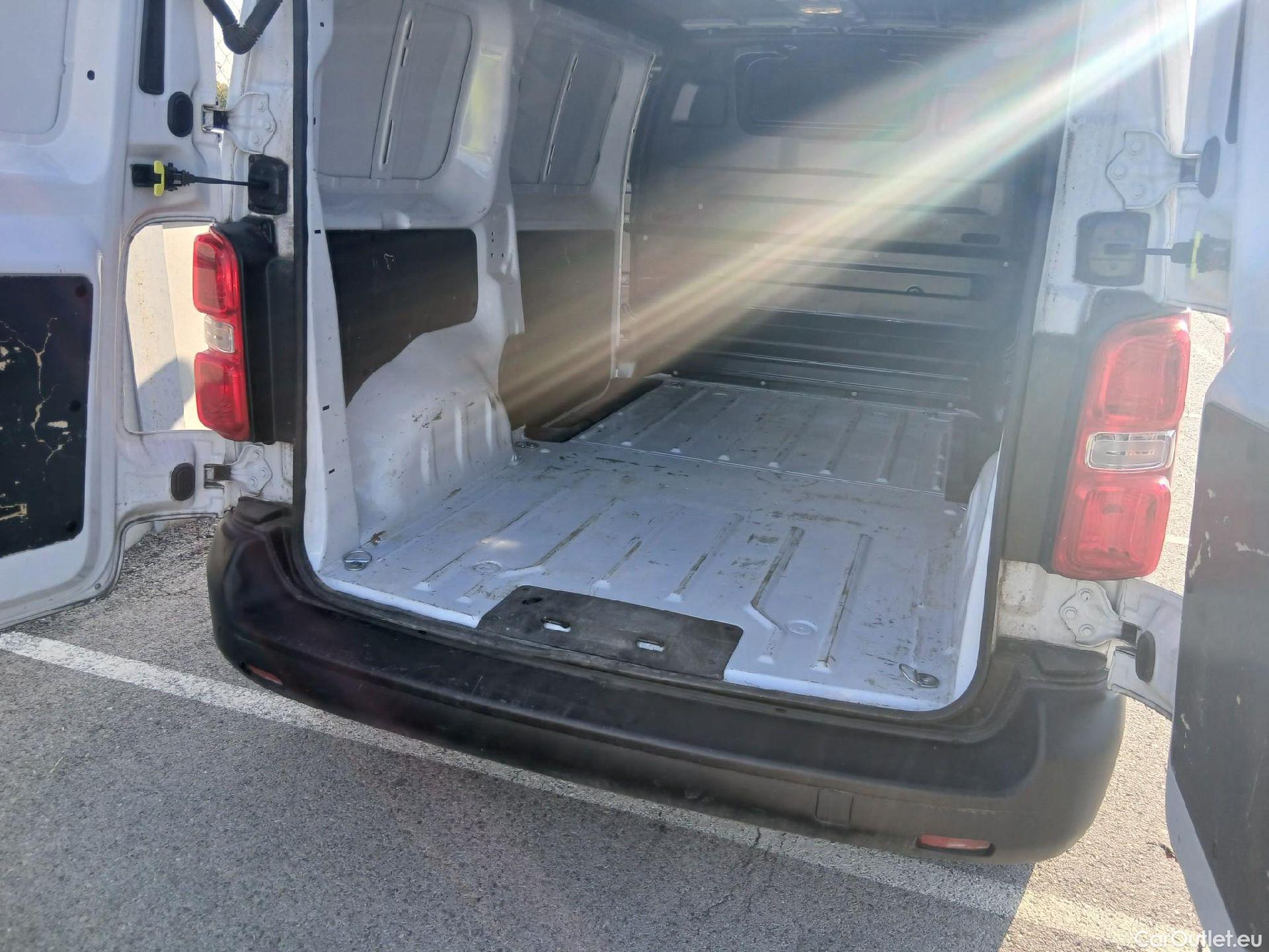  Toyota  Proace TOYOTA  / 2020 / 4P / furgón 1.5D 120CV GX 1PL 2PT L1 #1