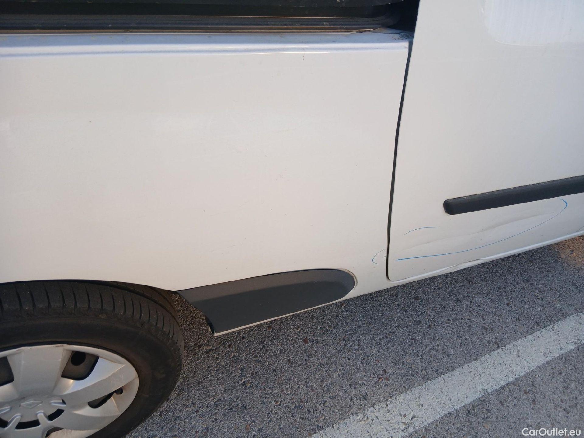  Renault  Kangoo RENAULT  Z.E./2013/4P/furgón derivado de turismo Maxi Z.E. 5 plazas #26