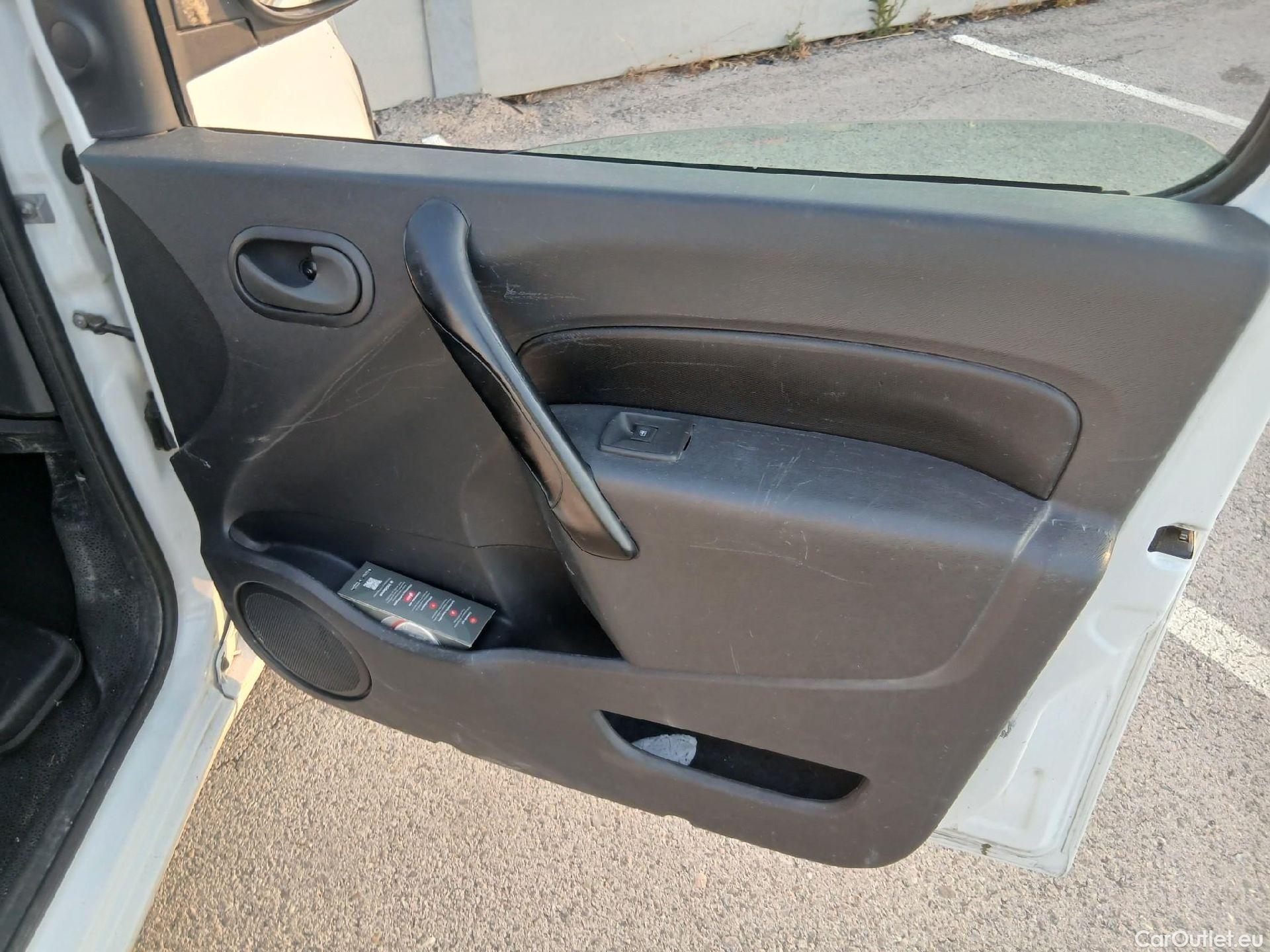  Nissan  NV200 NISSAN NV250 / 2019 / 4P / furgón 2pl 1.5dCi 70 kW (95CV) L2H1 ÓPTIMA #42