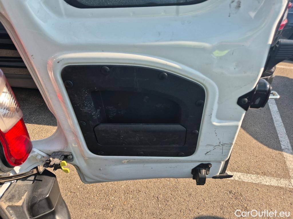  Toyota  Proace TOYOTA  City / 2020 / 4P / combi 1.5D 75kW (100CV) GX L1 #39