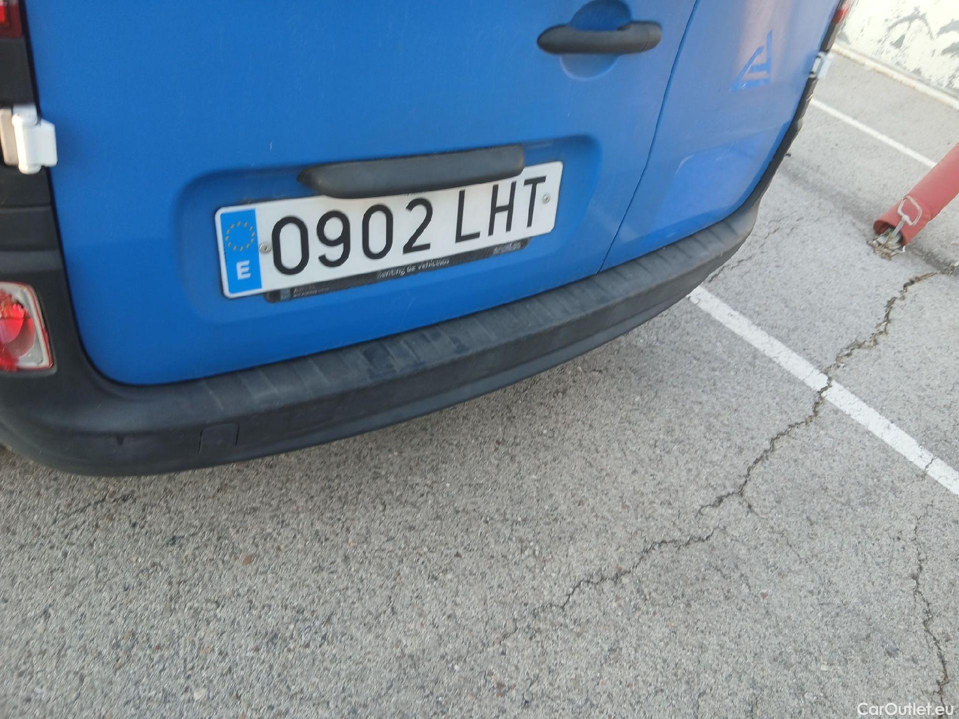  Renault  Kangoo RENAULT  Z.E./2013/4P/furgón derivado de turismo Maxi Z.E. 5 plazas #19