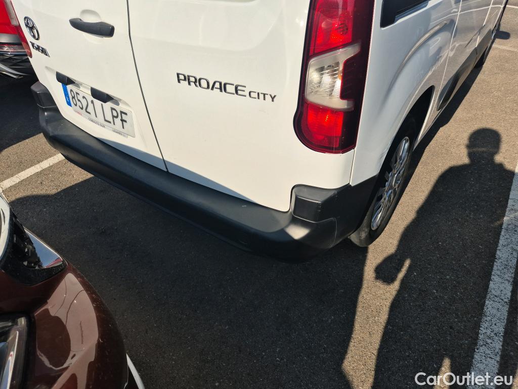  Toyota  Proace TOYOTA  City / 2020 / 4P / combi 1.5D 75kW (100CV) GX L1 #26