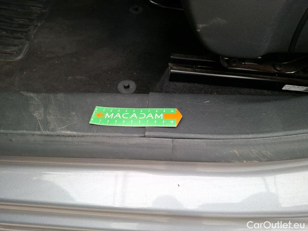  Citroen  C3  Plus 1.2 PureTech 80CV BVM5 6E #6