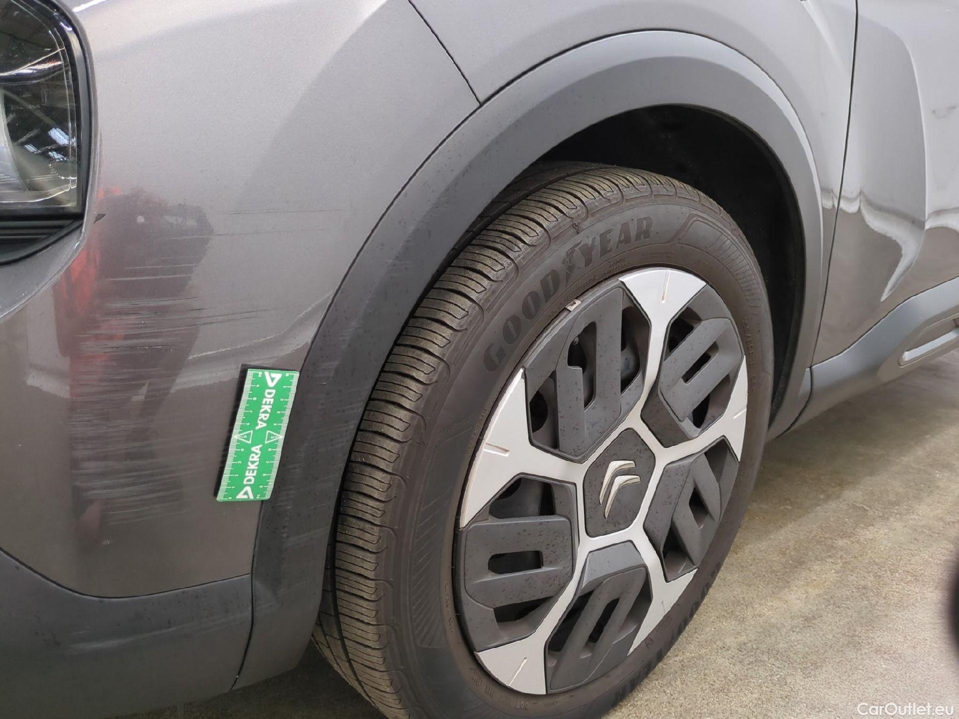  Citroen  C4  Berline Feel 1.2 PureTech 130CV BVA8 6E #3
