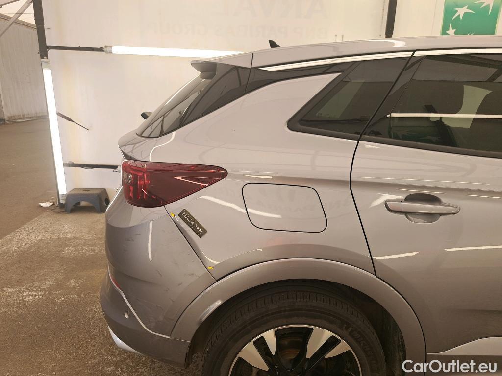  Opel   Grandland X Grandland X Business Elegance 1.5 130CV BVA8 6E #1