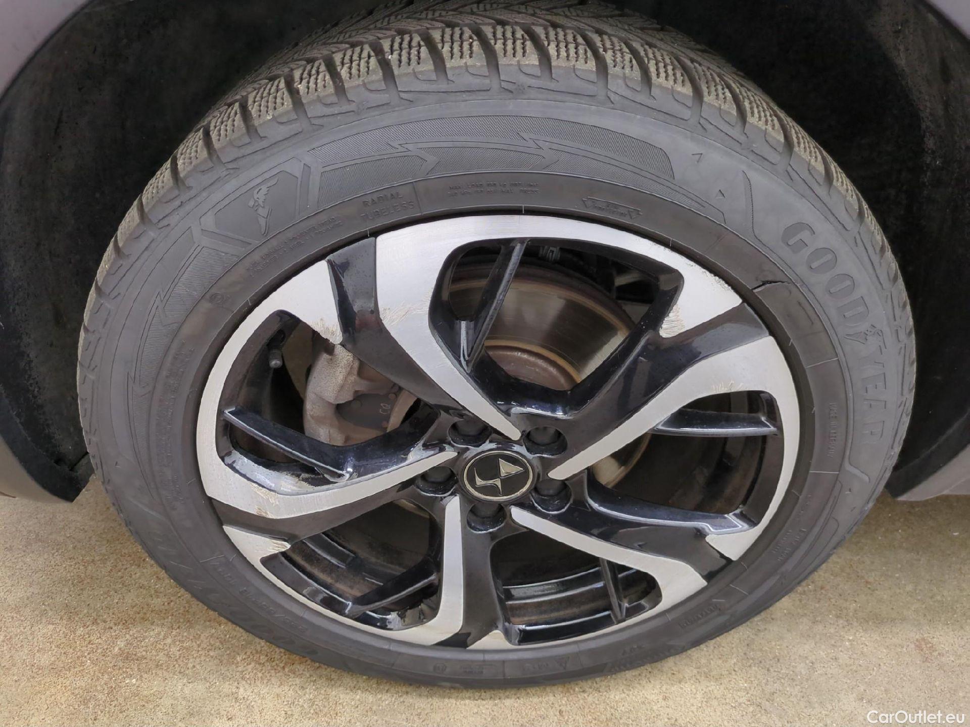  DS  DS7 7 Crossback Business 1.5 BlueHDi 130CV BVA8 E6d #15