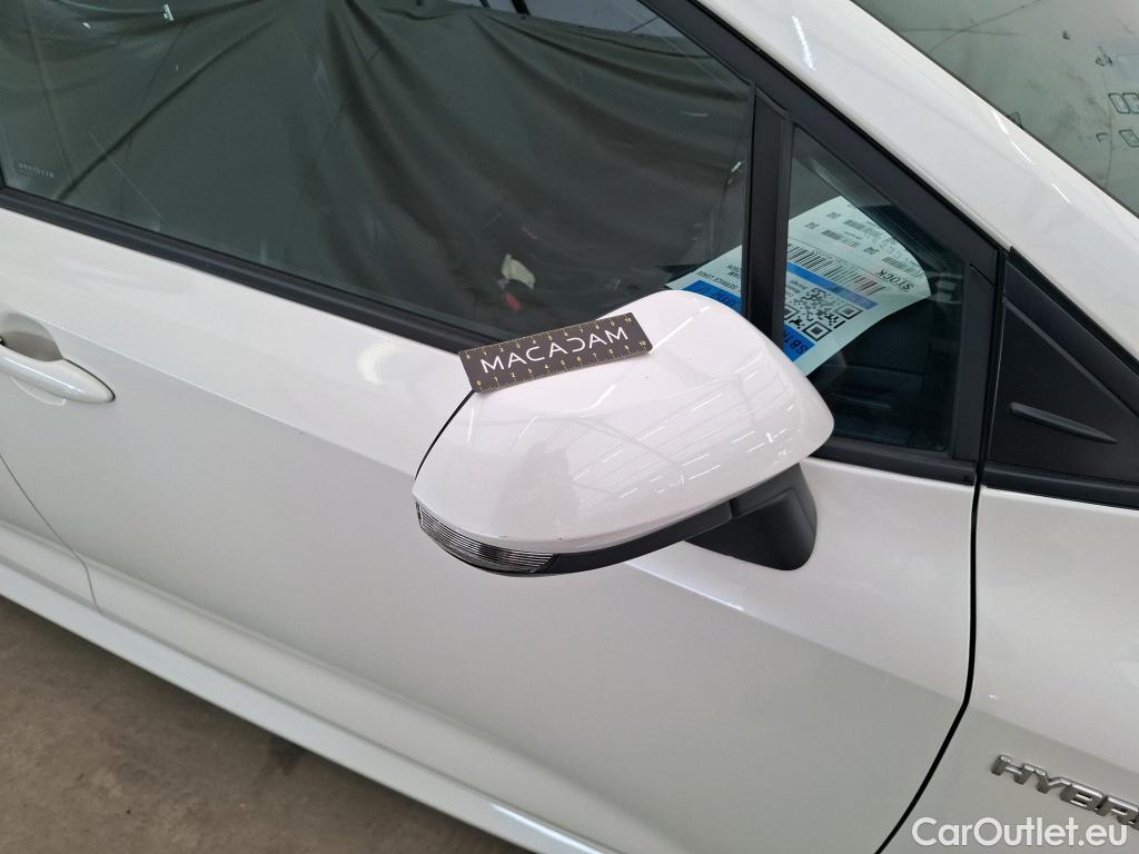  Toyota  Corolla TOYOTA  / 2018 / 5P / Berline Hybride 122h Dynamic Business Stage Acad #33