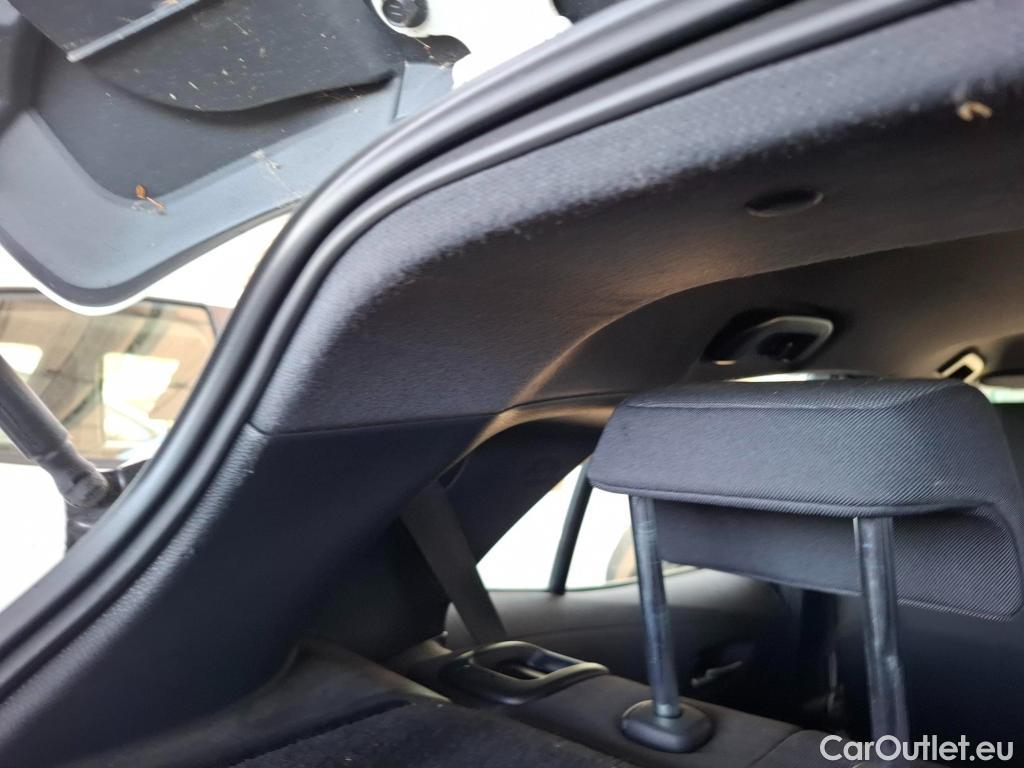  Toyota  Corolla TOYOTA  / 2018 / 5P / Berline Hybride 122h Dynamic Business Stage Acad #14