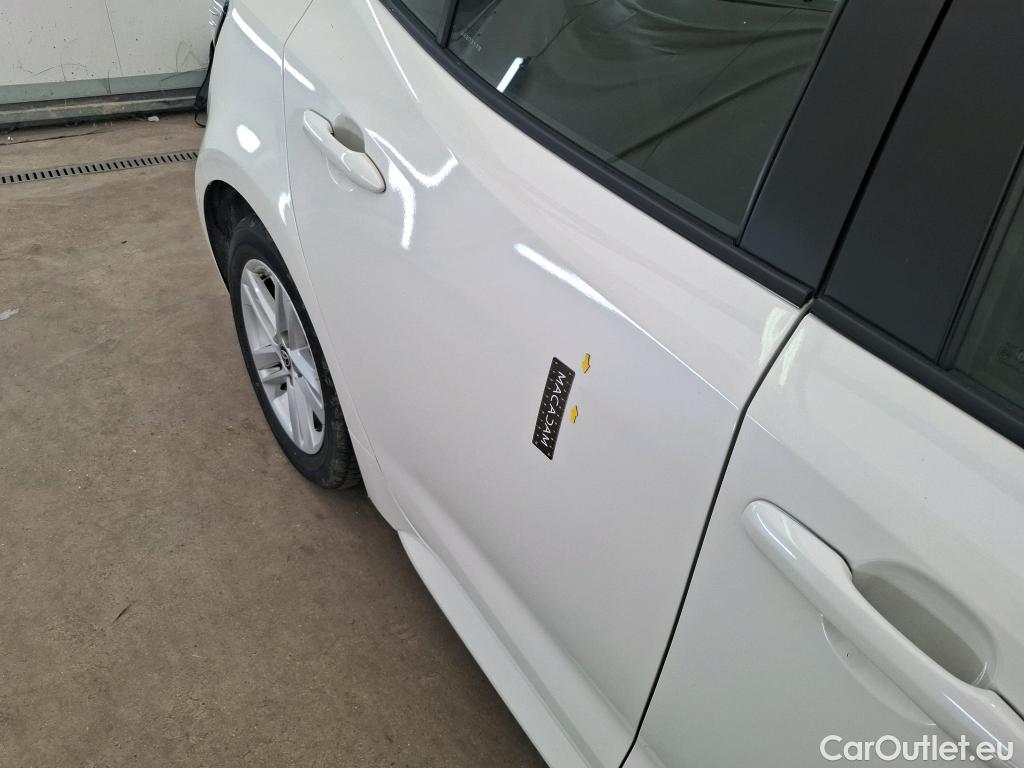  Toyota  Corolla TOYOTA  / 2018 / 5P / Berline Hybride 122h Dynamic Business Stage Acad #35