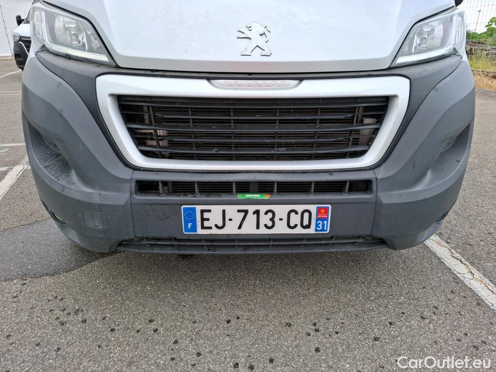  Peugeot  Boxer PEUGEOT  VU 4p Fourgon 2.0 BLUEHDI 110 335 L2H2 CABINE APP #64