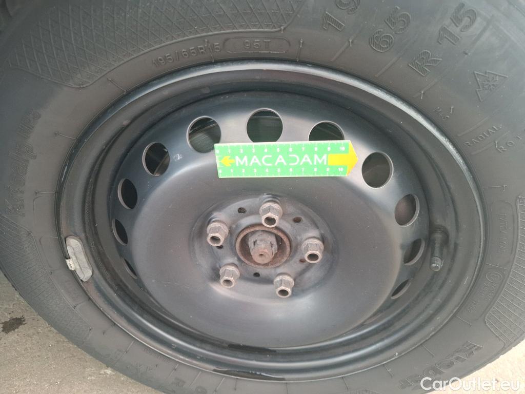  Renault  Kangoo  II Express Maxi Extra (Série Spéciale) 1.5 dCi 95CV BVM6 E6dT #57